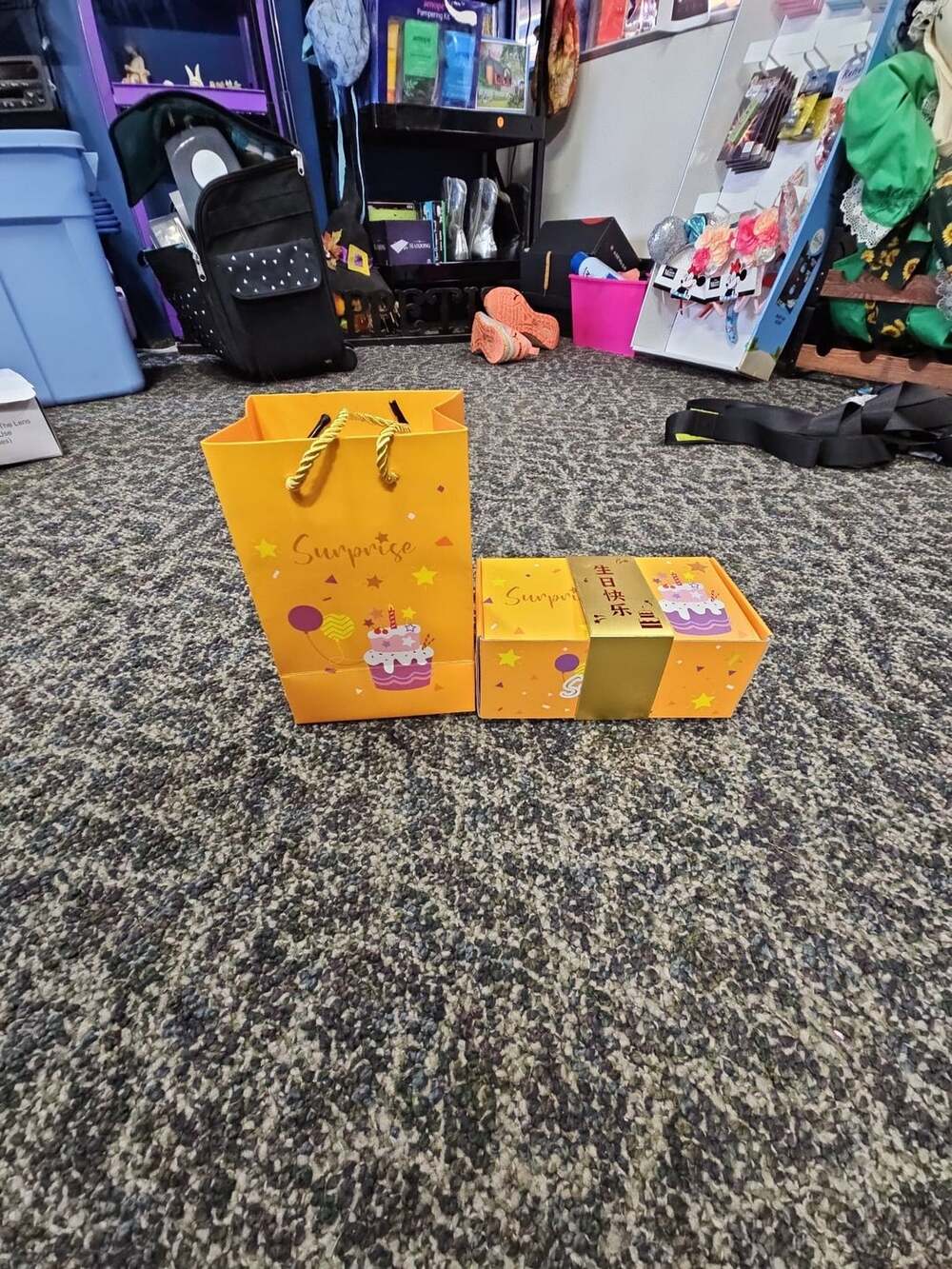 Surprise Bouncing Birthday Gift Box and Bag Set